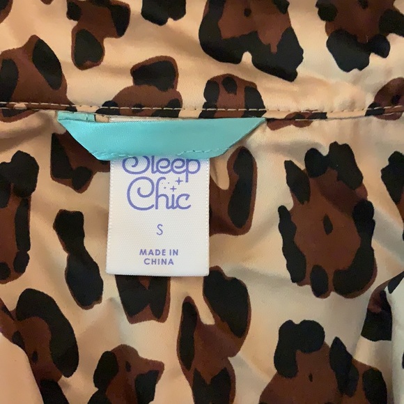 Cheetah Print with Aqua Trim Pajama Set - Picture 3 of 13